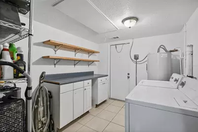 3027 Burlington Avenue N, Saint Petersburg, FL 33713 - Photo 14