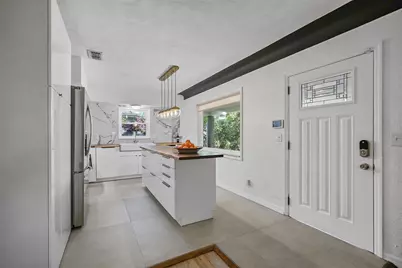 3027 Burlington Avenue N, Saint Petersburg, FL 33713 - Photo 10