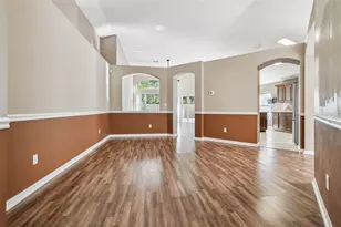 5646 Paddock Trail Dr, Tampa, FL 33624 - Photo 4