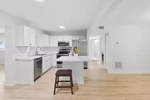 10765 W Spring Cir, Crystal River, FL 34428 - Photo 12