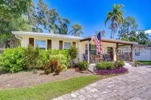 1013 W Berry Ave, Tampa, FL 33603 - Photo 2