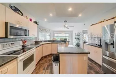 739 Winterbrooke Way, Sun City Center, FL 33573 - Photo 6