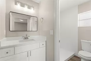 2416 N Crystal Lake Dr, Lakeland, FL 33801 - Photo 26