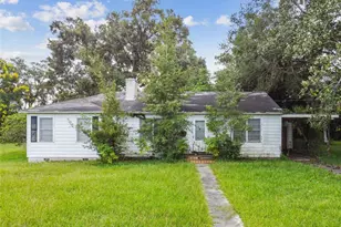 37848 Coleman Ave, Dade City, FL 33525 - Photo 1