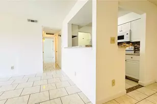 2915 Winkler Ave, Fort Myers, FL 33916 - Photo 4