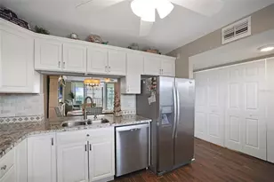 1581 Gulf Blvd, Clearwater Beach, FL 33767 - Photo 4