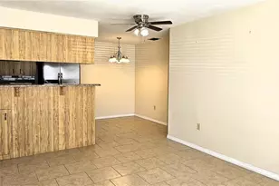 4330 Tahitian Gardens Cir, Holiday, FL 34691 - Photo 4