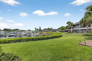 620 Yardarm Dr, Apollo Beach, FL 33572 - Photo 34