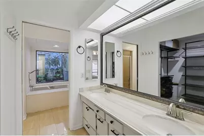 11507 Robles Del Rio Place, Temple Terrace, FL 33617 - Photo 22