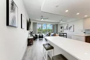 1709 N Tamiami Trl, Sarasota, FL 34234 - Photo 10