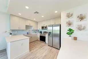 1709 N Tamiami Trl, Sarasota, FL 34234 - Photo 12