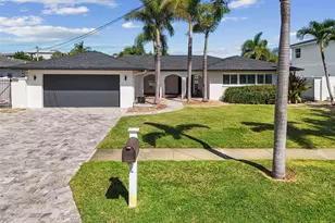 320 Palm Island NE, Clearwater Beach, FL 33767 - Photo 62