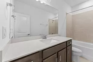 6923 Depue Dr, Wesley Chapel, FL 33545 - Photo 18