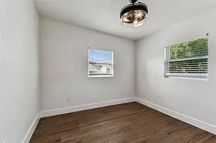 1734 Maiden Ln, Largo, FL 33774 - Photo 32