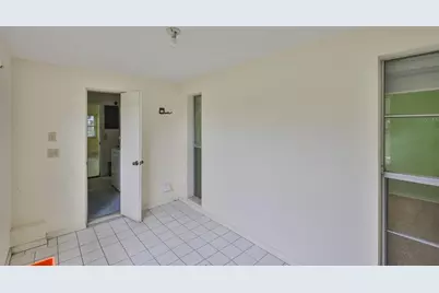 1908 Canterbury Lane #20, Sun City Center, FL 33573 - Photo 22