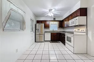 6251 2nd Ave S, Saint Petersburg, FL 33707 - Photo 22