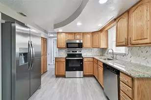 3704 Oakhurst Dr, Holiday, FL 34691 - Photo 8