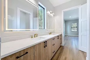 4219 W Bay View Ave, Tampa, FL 33611 - Photo 10