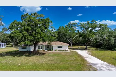 2205 Butch Cassidy Trail, Wimauma, FL 33598 - Photo 4
