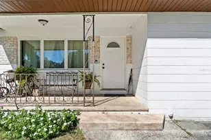 2010 Lee Dr, Valrico, FL 33594 - Photo 4