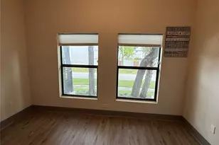 4810 W McElroy Ave W, Tampa, FL 33611 - Photo 12