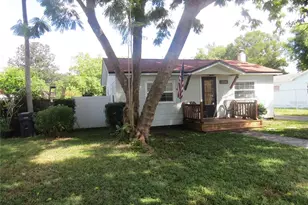 4641 41st Ave N, Saint Petersburg, FL 33714 - Photo 2