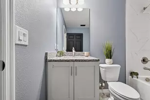 913 E Eskimo Ave, Tampa, FL 33604 - Photo 22