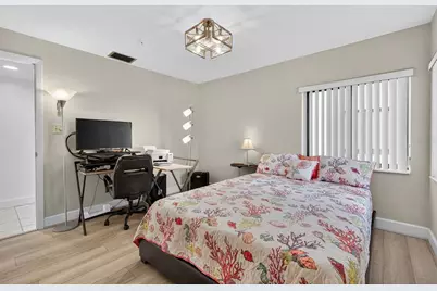 74 Gulf Boulevard #1B, Indian Rocks Beach, FL 33785 - Photo 10