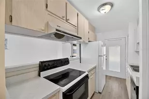 1238 Fordham Dr, Sun City Center, FL 33573 - Photo 10