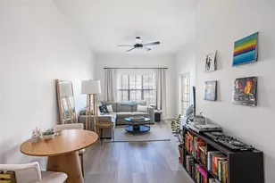 200 4th Ave S, Saint Petersburg, FL 33701 - Photo 6