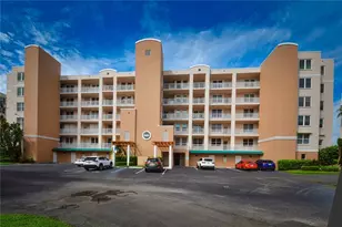 6450 Shoreline Dr, Saint Petersburg, FL 33708 - Photo 2