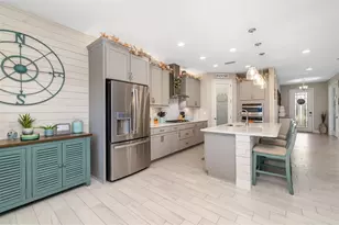 8213 Carrhill Pl, Parrish, FL 34219 - Photo 12