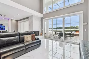 3155 Lake Ellen Dr, Tampa, FL 33618 - Photo 24