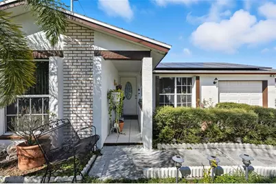 10213 Explorer Court, Tampa, FL 33615 - Photo 8