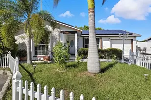 10213 Explorer Ct, Tampa, FL 33615 - Photo 4