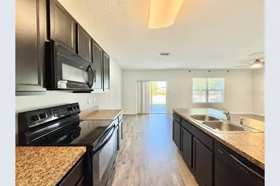 35743 Hillbrook Avenue, Zephyrhills, FL 33541 - Photo 16