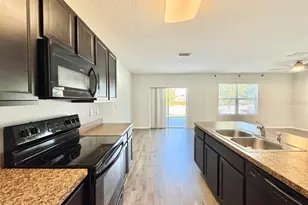 35743 Hillbrook Ave, Zephyrhills, FL 33541 - Photo 16