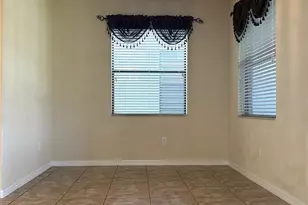 1227 Ballard Green Pl, Brandon, FL 33511 - Photo 12