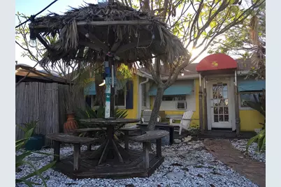 628 Mandalay Avenue, Clearwater Beach, FL 33767 - Photo 10