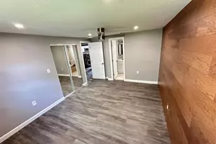 2301 Trelain Dr S, Saint Petersburg, FL 33712 - Photo 8