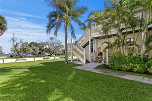 10399 Paradise Blvd, Treasure Island, FL 33706 - Photo 2