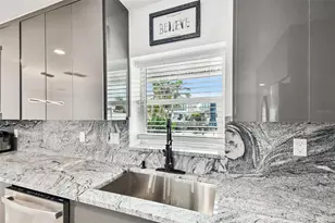 8708 Thornwood Ln, Tampa, FL 33615 - Photo 44