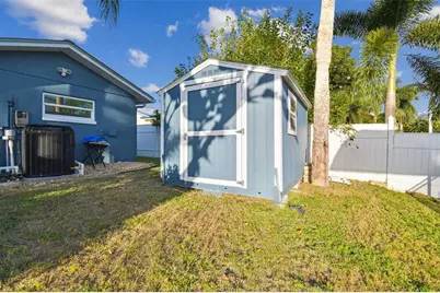 8708 Thornwood Lane, Tampa, FL 33615 - Photo 52