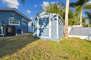 8708 Thornwood Ln, Tampa, FL 33615 - Photo 52