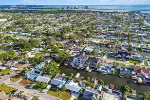 8708 Thornwood Ln, Tampa, FL 33615 - Photo 80