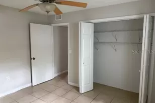 2812 Somerset Park Dr, Tampa, FL 33613 - Photo 16