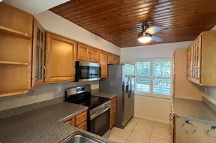 1802 Mariner Dr, Tarpon Springs, FL 34689 - Photo 10