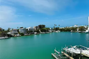 12500 Capri Cir N, Treasure Island, FL 33706 - Photo 42