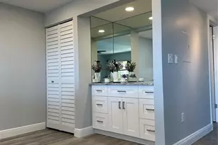 12500 Capri Cir N, Treasure Island, FL 33706 - Photo 18