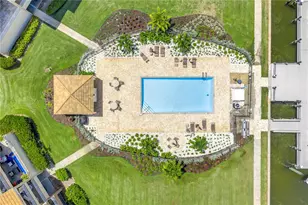 2775 Kipps Colony Dr S, Saint Petersburg, FL 33707 - Photo 6